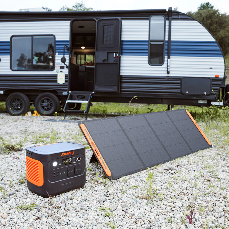 Jackery Solar Generator 1000 Plus 1